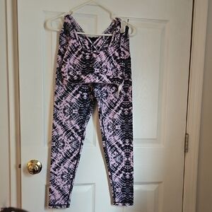 Victoria's Secret Pink and Black Leggings for Activewear